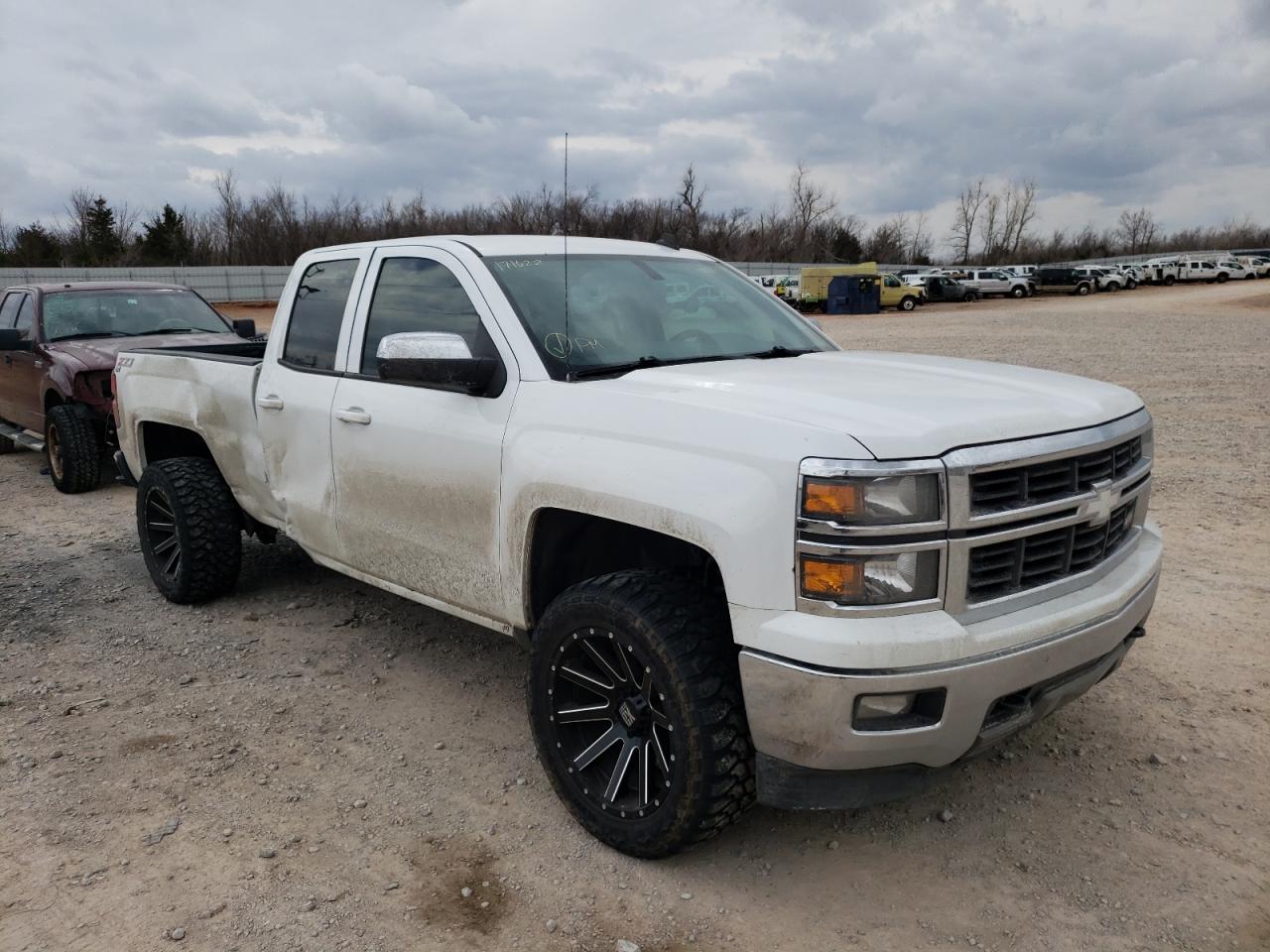 CHEVROLET SILVERADO 2014 with VIN 1GCVKREC6EZ171622 - Photo from auction