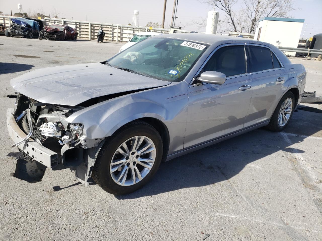 Photo 2 from auction – 2017 CHRYSLER 300 LIMITE with VIN 2C3CCAAG0HH647323