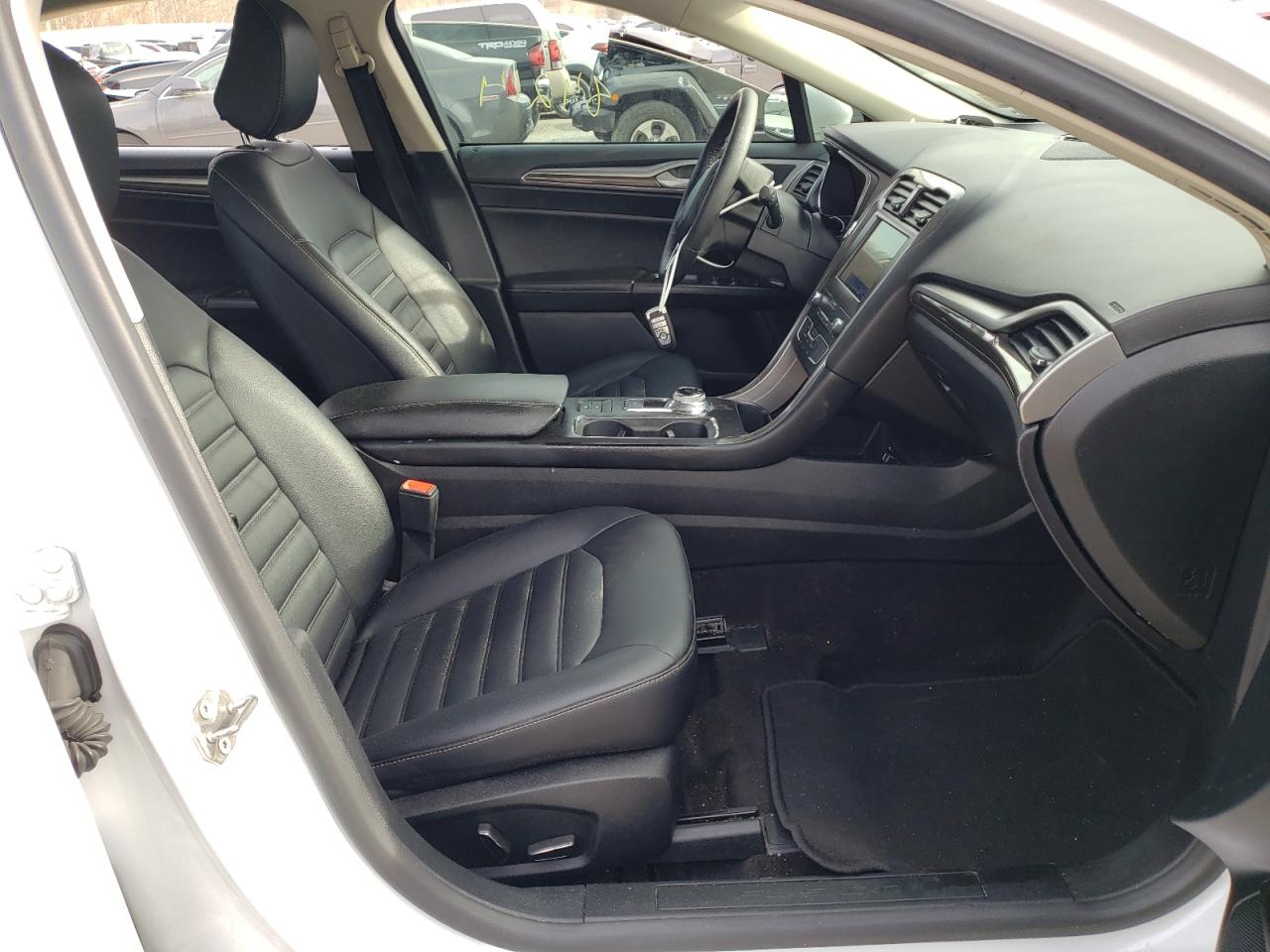 Photo 5 from auction – 2020 FORD FUSION SEL with VIN 3FA6P0CD5LR194085