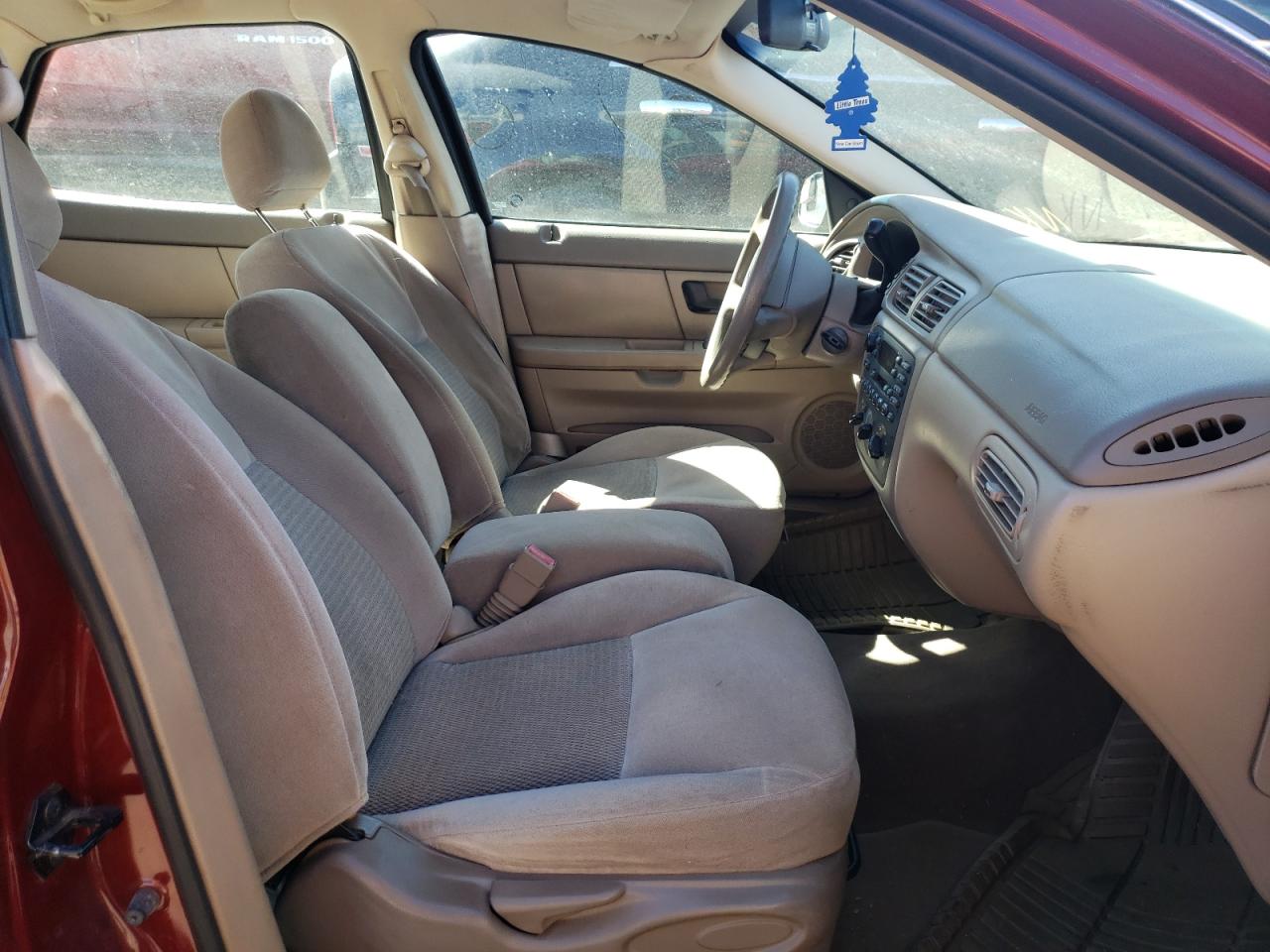 Photo 5 from auction – 2005 FORD TAURUS SE with VIN 1FAFP53245A178775