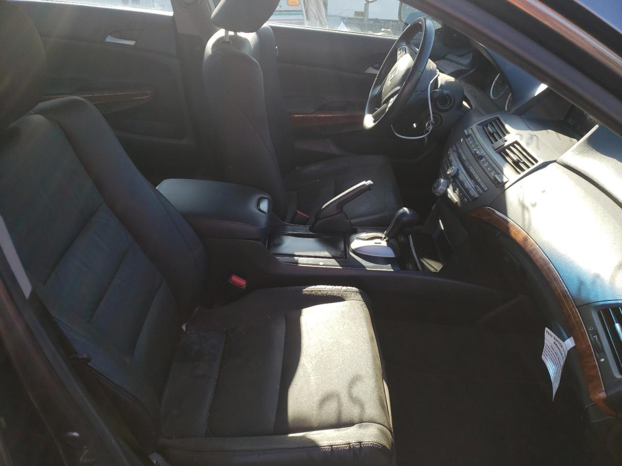 Photo 5 from auction – 2012 HONDA ACCORD EXL with VIN 1HGCP3F8XCA008629
