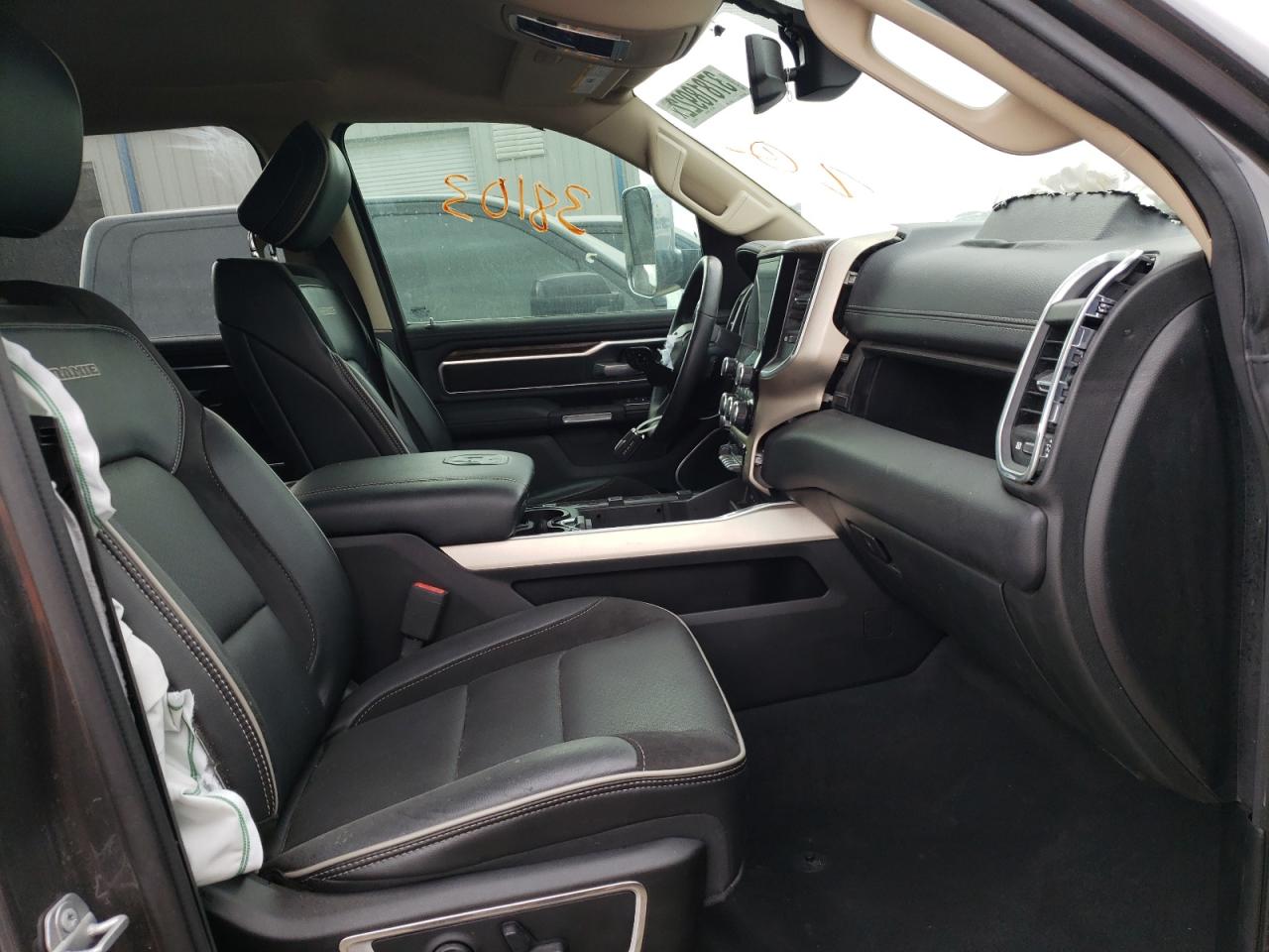 Photo 5 from auction – 2019 RAM 1500 LARAM with VIN 1C6SRFJT2KN562036