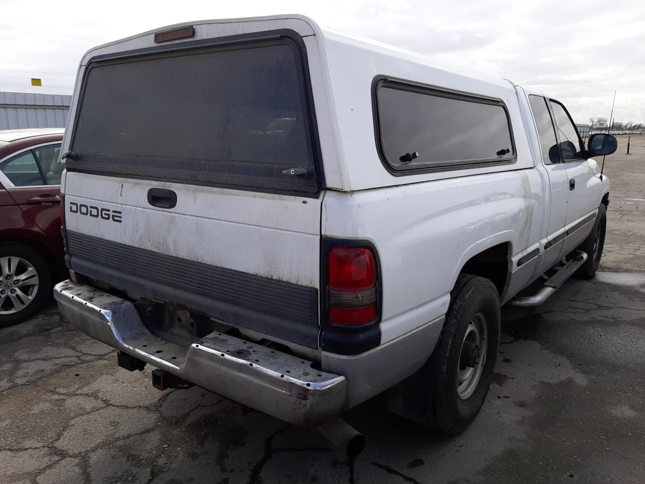 Foto 4 de la subasta – 1998 DODGE RAM 2500 con VIN 1B7KC23D4WJ109333