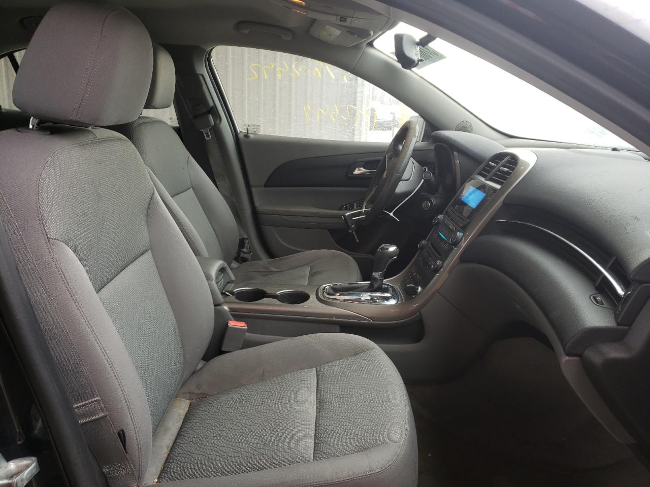 Photo 5 from auction – 2013 CHEVROLET MALIBU LS with VIN 1G11B5SA4DF193640