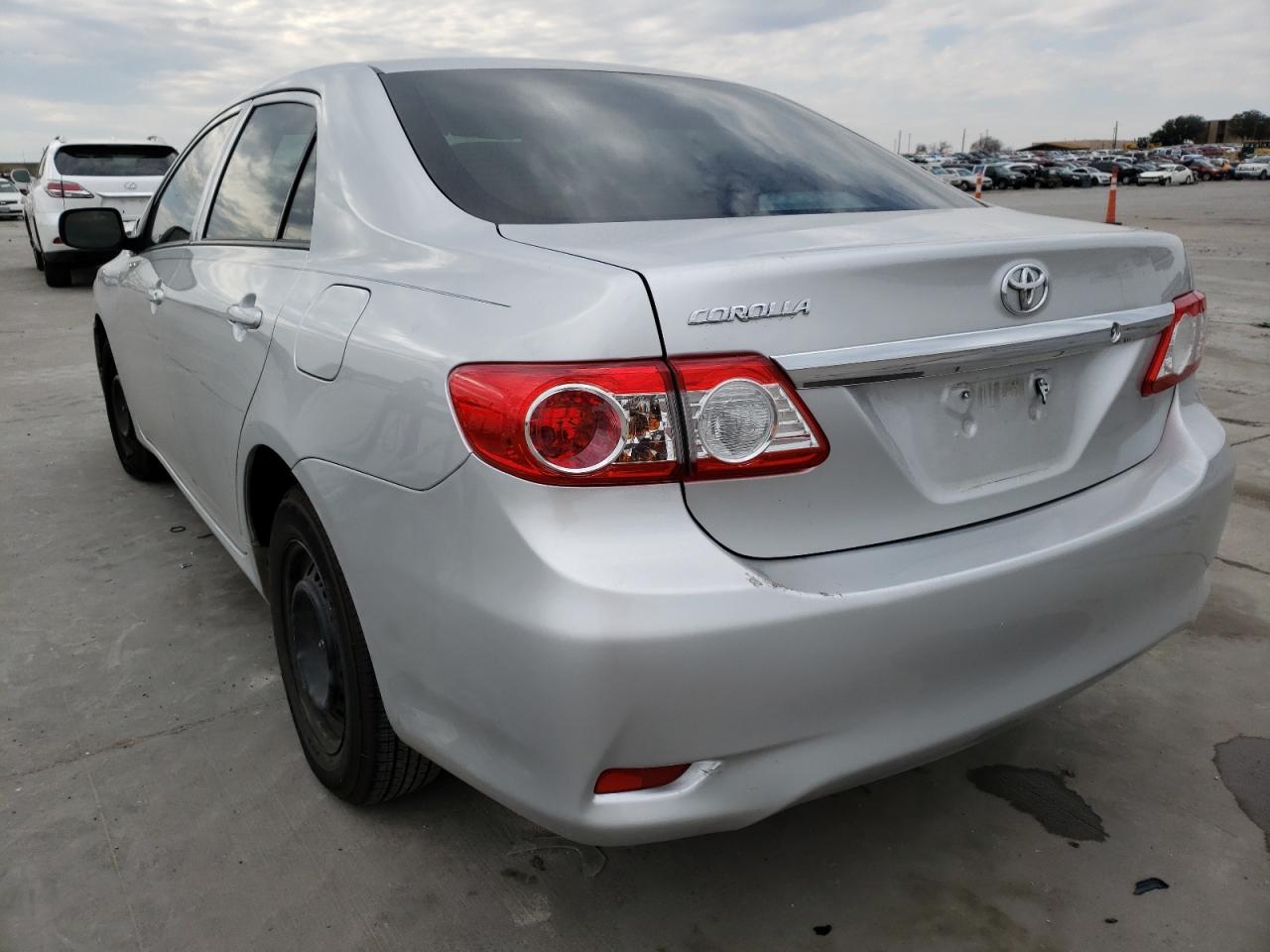Фото 3 с аукциона – 2013 TOYOTA COROLLA BA с VIN 5YFBU4EE3DP098767