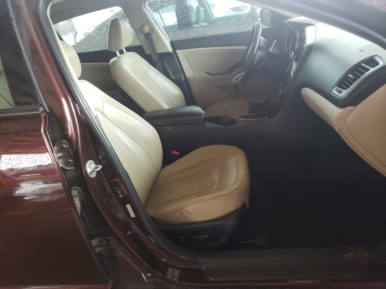 Photo 5 from auction – 2011 KIA OPTIMA EX with VIN KNAGN4A77B5094979
