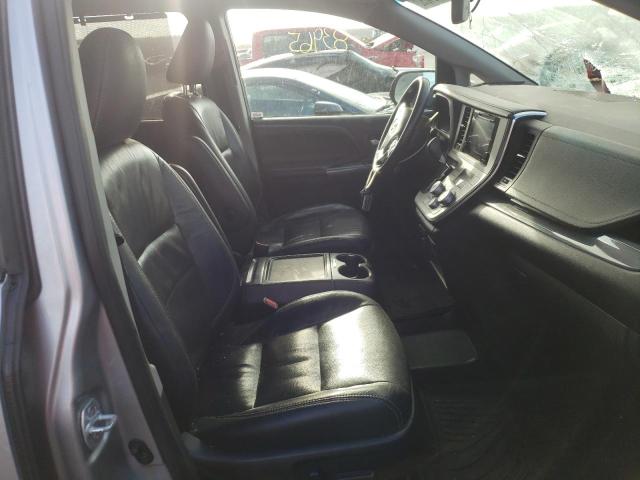 Photo 5 from auction – 2017 TOYOTA SIENNA SE with VIN 5TDXZ3DC9HS896964