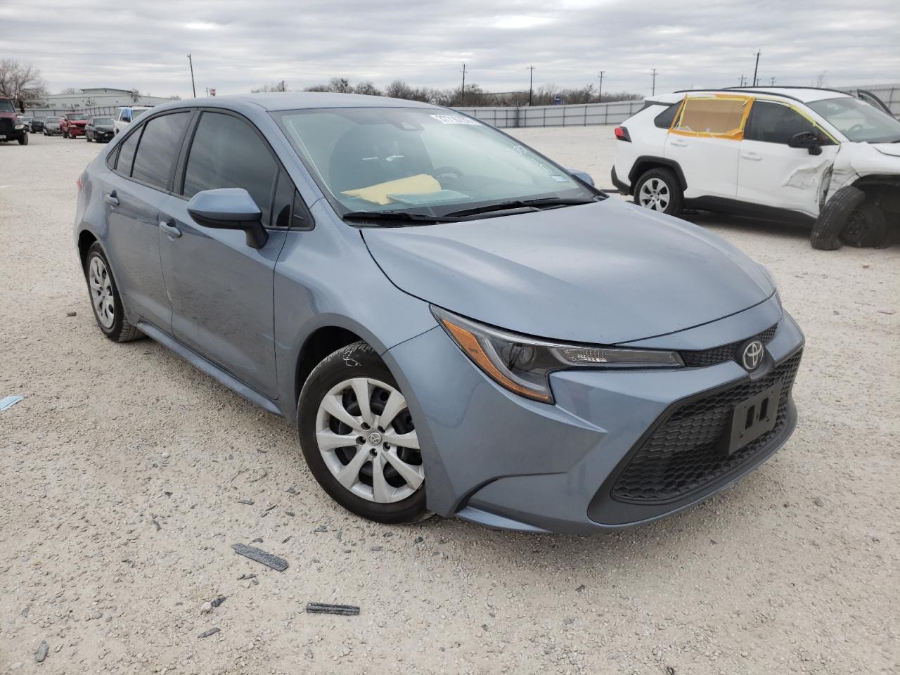 TOYOTA COROLLA LE 2022 with VIN 5YFEPMAE9NP283496 - Photo from auction