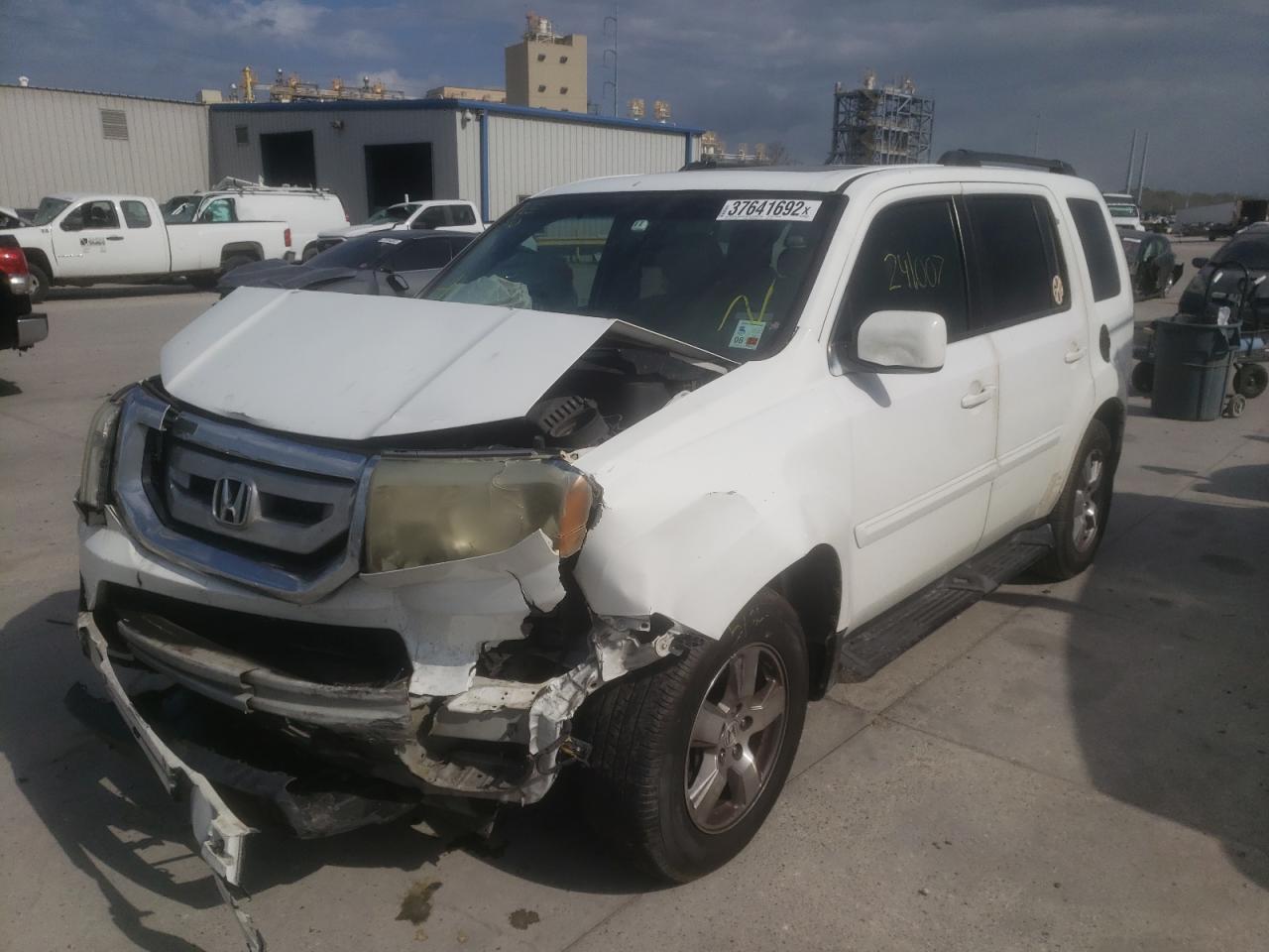 Photo 2 from auction – 2011 HONDA PILOT EXL with VIN 5FNYF3H50BB010051
