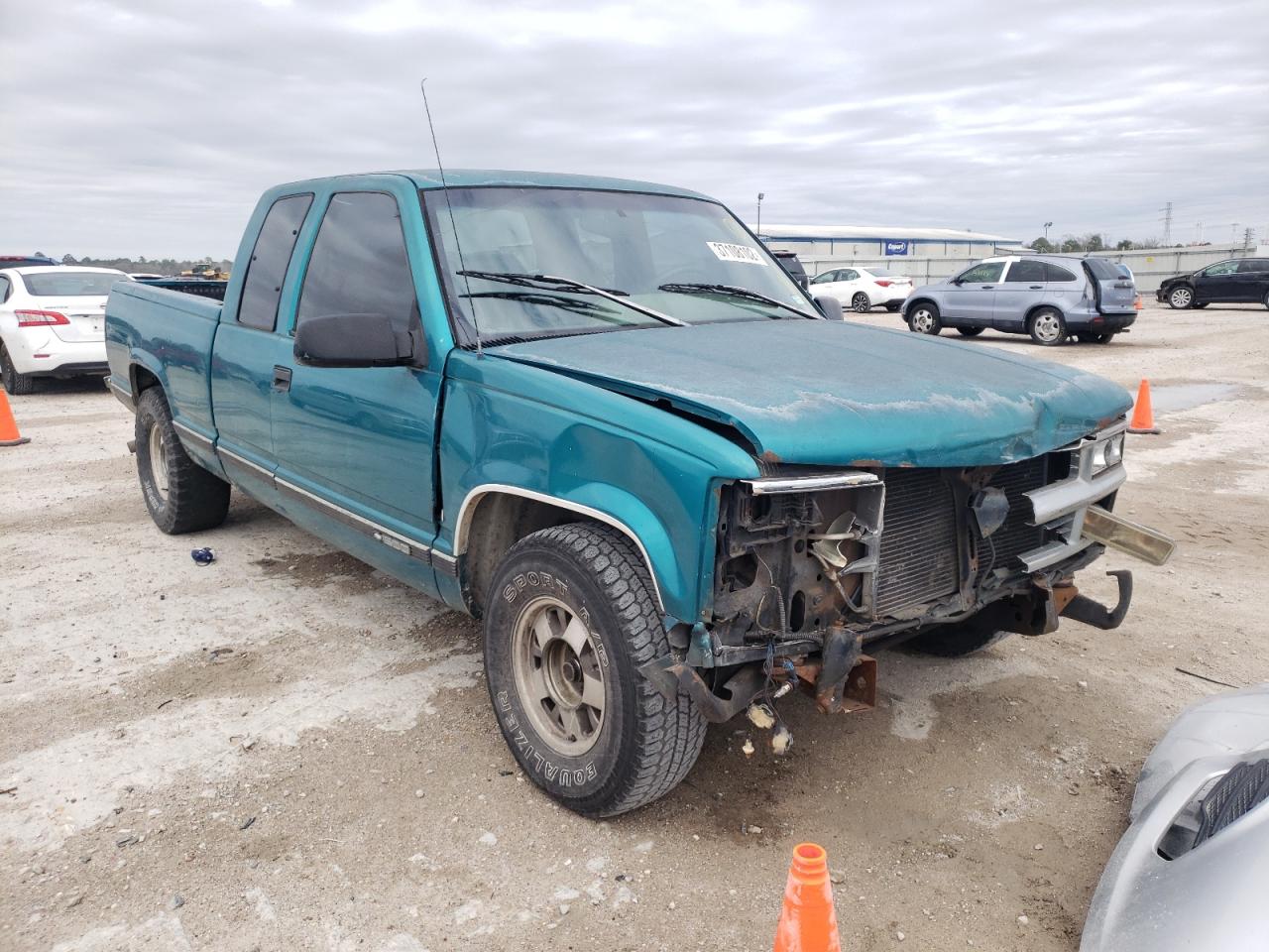 CHEVROLET GMT-400 C1 1996 with VIN 1GCEC19M1TE157942 - Photo from auction
