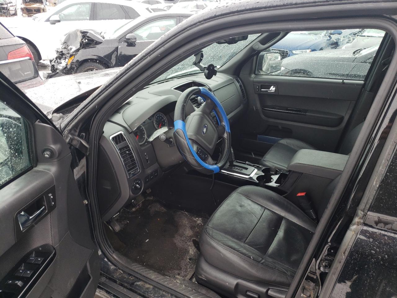 Photo 5 from auction – 2010 FORD ESCAPE LIM with VIN 1FMCU9EG8AKD28814