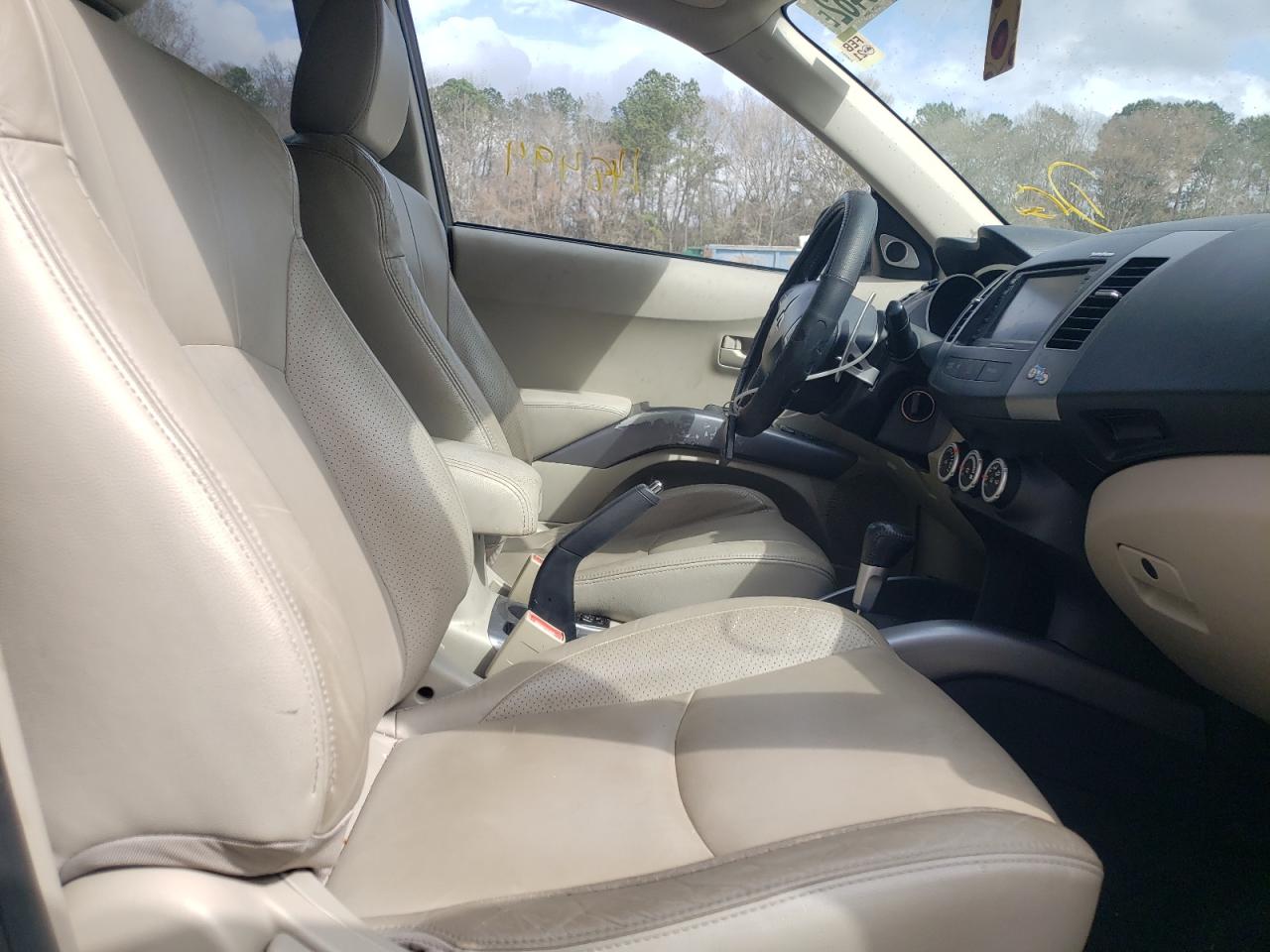 Photo 5 from auction – 2007 MITSUBISHI OUTLANDER with VIN JA4MT41X97Z022042