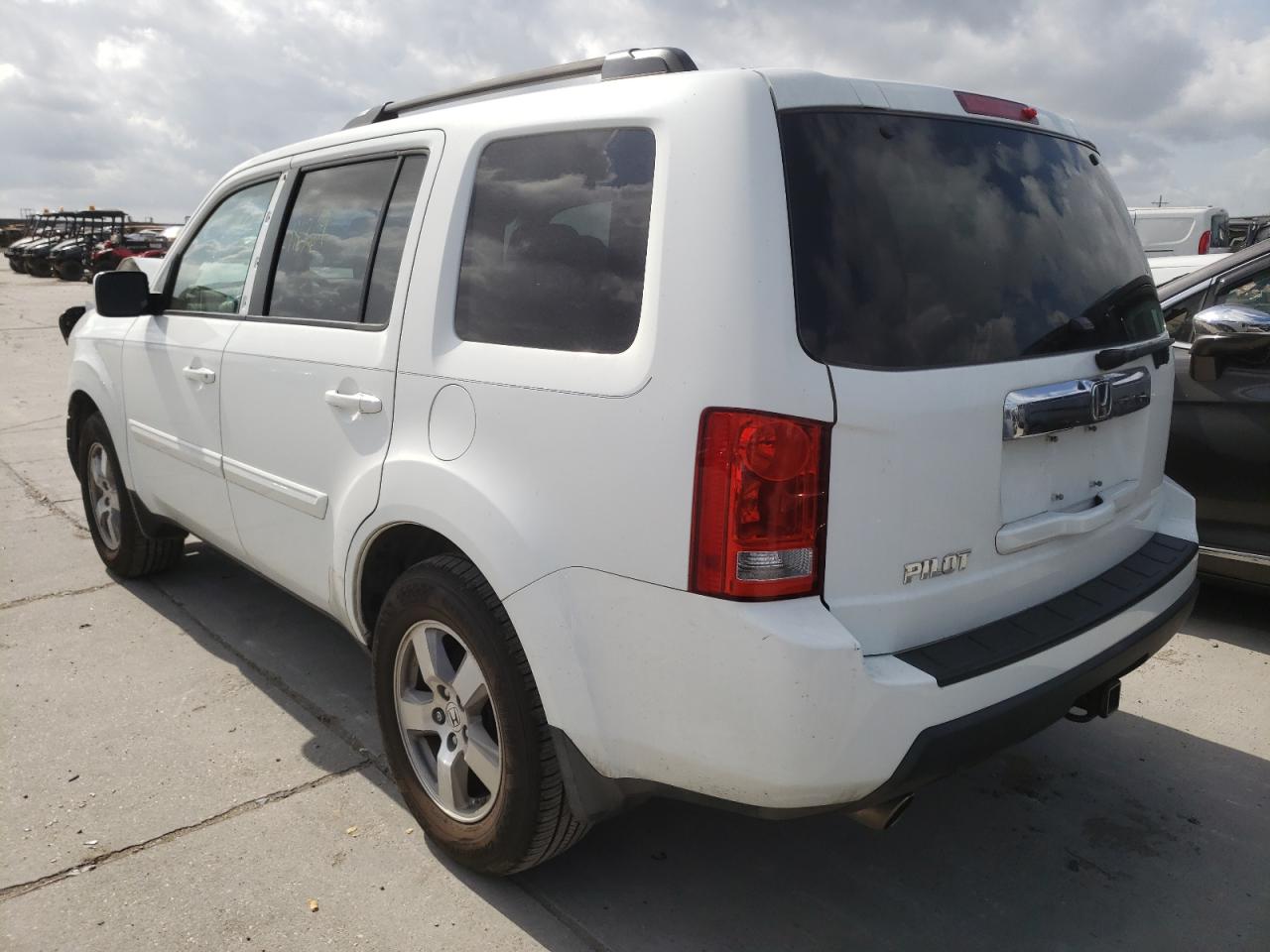 Photo 3 from auction – 2011 HONDA PILOT EX with VIN 5FNYF3H48BB028918