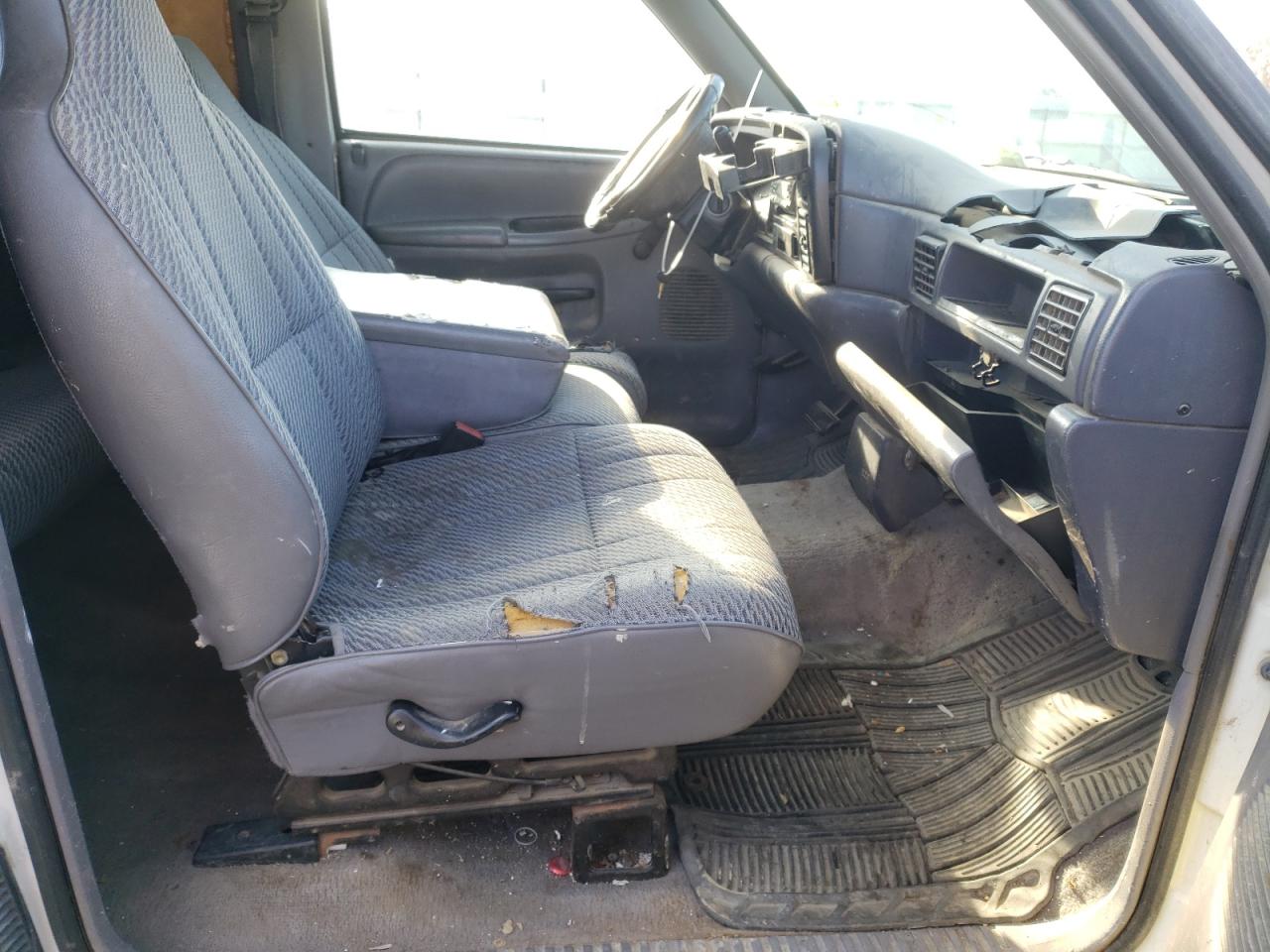 Photo 5 from auction – 1997 DODGE RAM 1500 with VIN 3B7HC13Y1VG782104