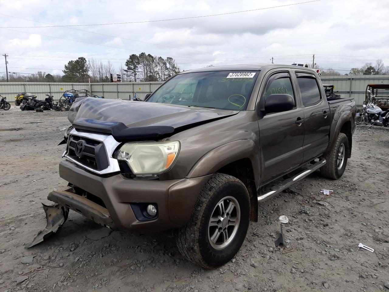 Photo 2 from auction – 2012 TOYOTA TACOMA DOU with VIN 3TMLU4EN2CM093988
