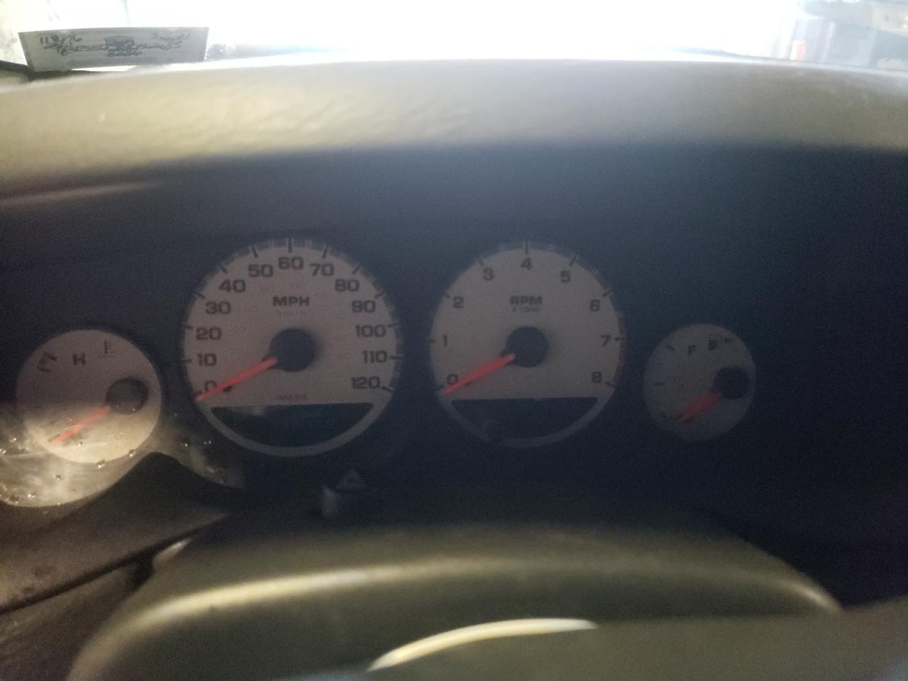 Photo 8 from auction – 2004 DODGE NEON SXT with VIN 1B3ES56CX4D562065