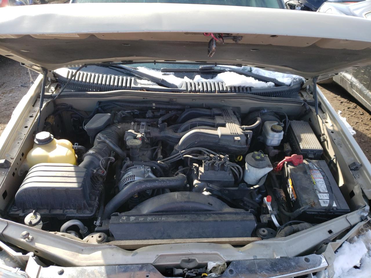 Photo 7 from auction – 2005 FORD EXPLORER X with VIN 1FMZU73K15ZA61826