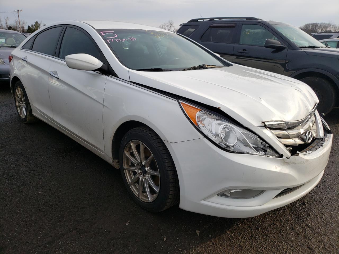HYUNDAI SONATA SE 2013 with VIN 5NPEC4AC3DH779562 - Photo from auction