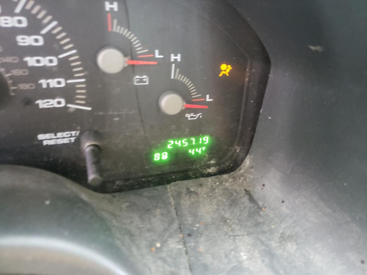 Photo 8 from auction – 2004 FORD EXPEDITION with VIN 1FMPU15L04LB58267