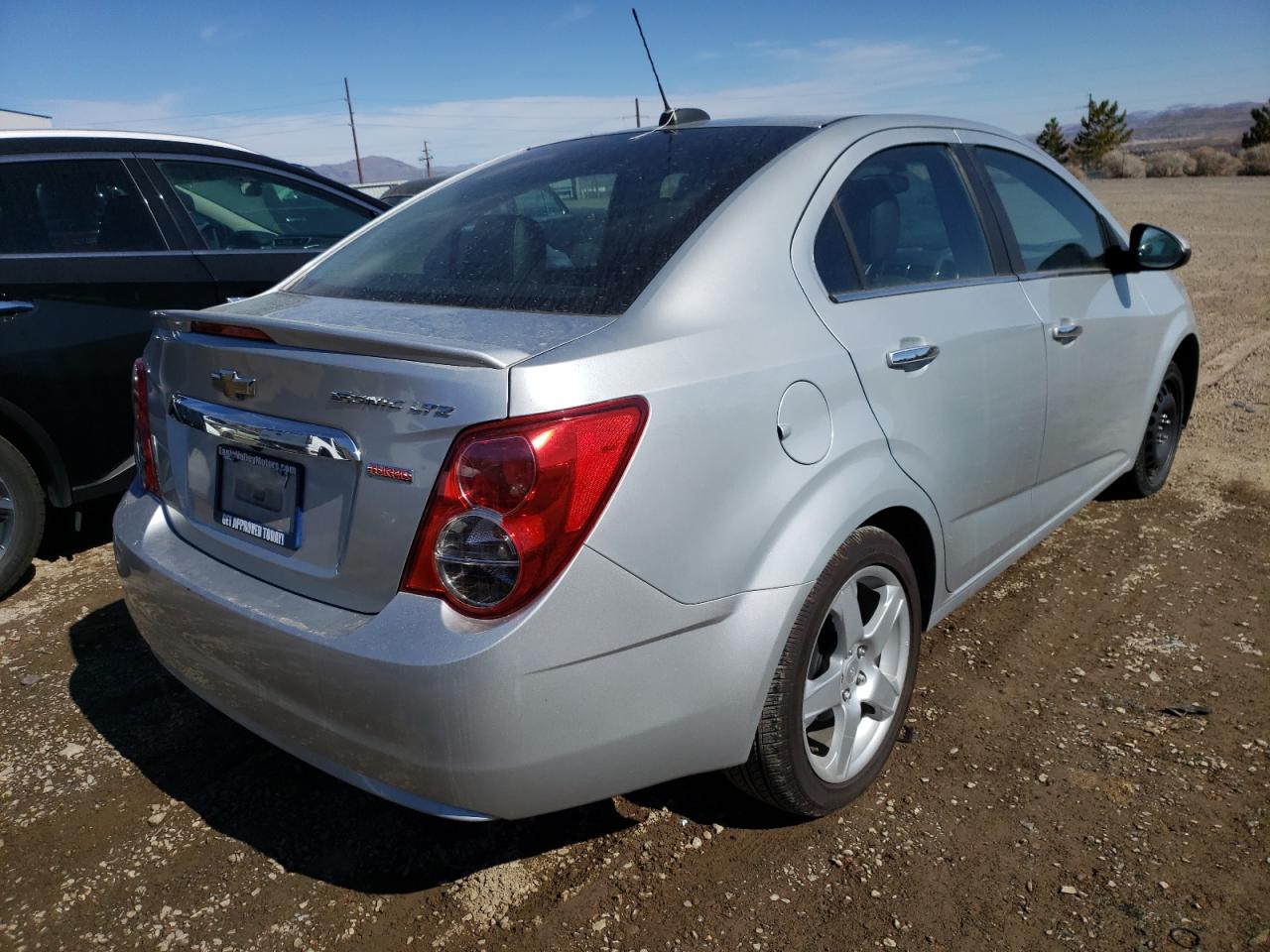Photo 4 from auction – 2015 CHEVROLET SONIC LTZ with VIN 1G1JE5SB6F4100745