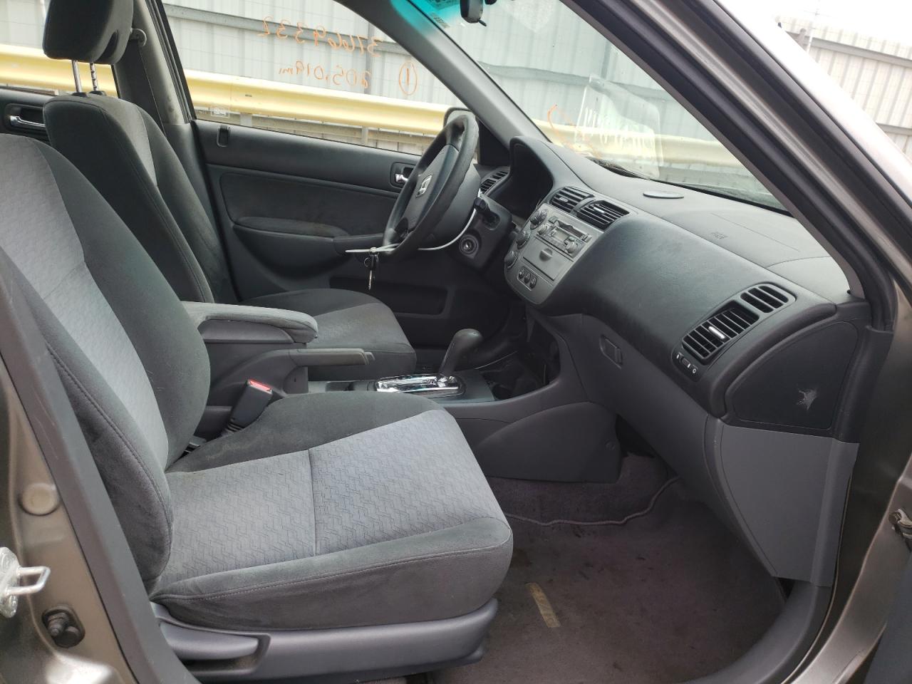 Photo 5 from auction – 2004 HONDA CIVIC HYBR with VIN JHMES96644S012225