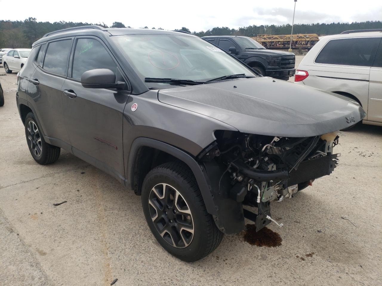 JEEP COMPASS 2020 with VIN 3C4NJDDB1LT119107 - Photo from auction