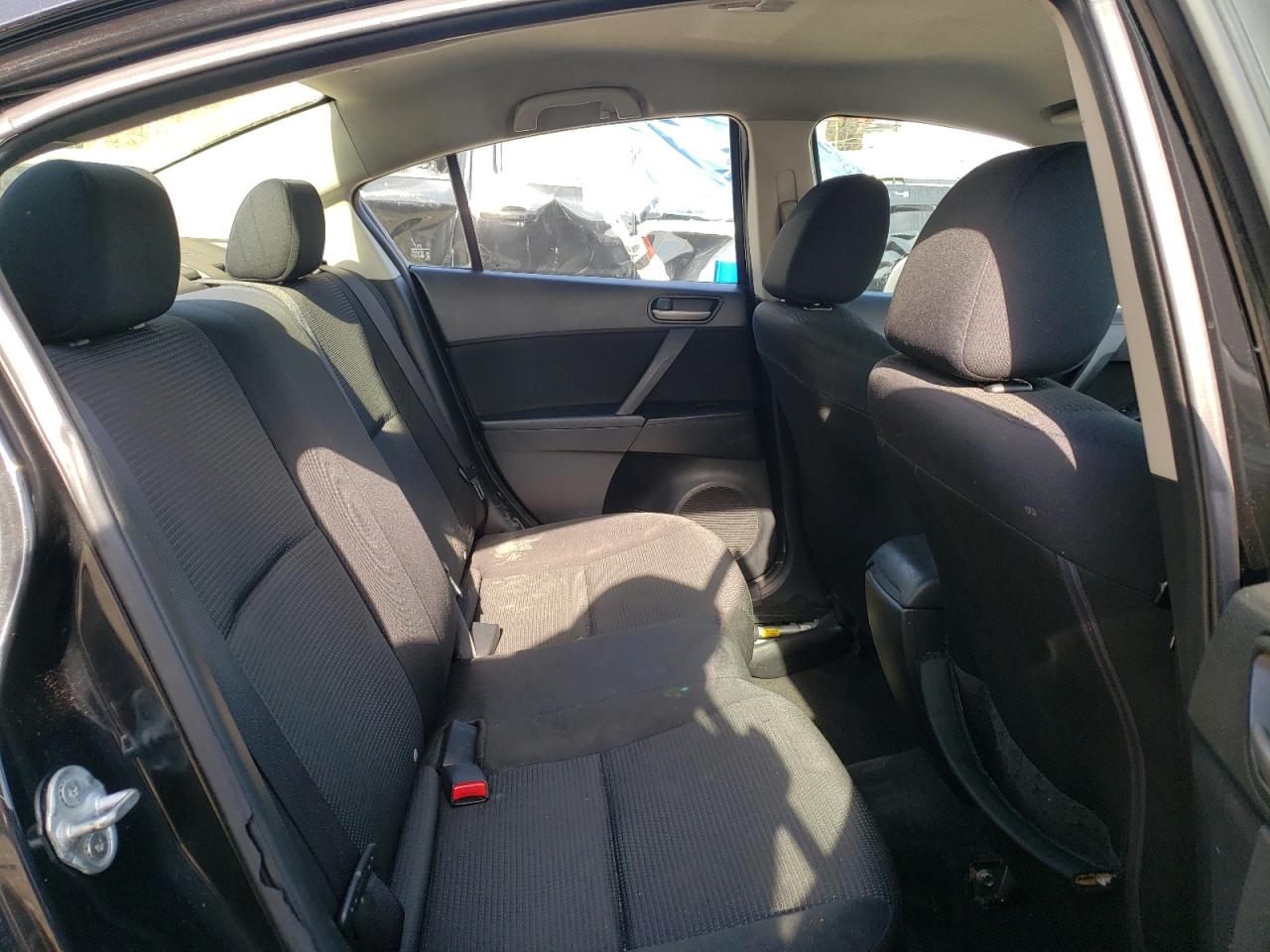 Photo 6 from auction – 2012 MAZDA 3 I with VIN JM1BL1UG0C1559060