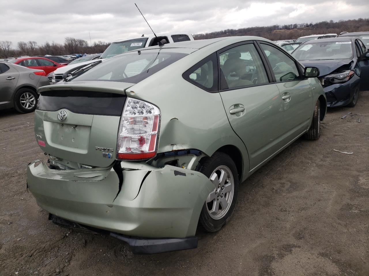 Photo 4 from auction – 2007 TOYOTA PRIUS with VIN JTDKB20U277656767
