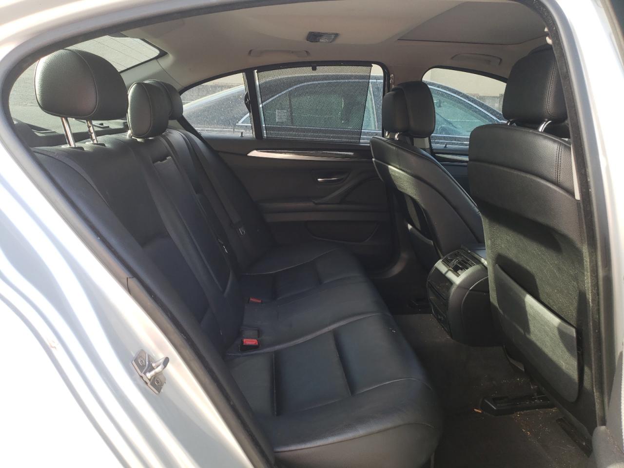 Photo 6 from auction – 2011 BMW 528 I with VIN WBAFR1C55BC749033