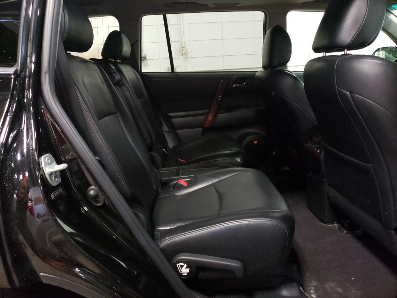 Photo 6 from auction – 2012 TOYOTA HIGHLANDER with VIN 5TDDK3EH6CS172207