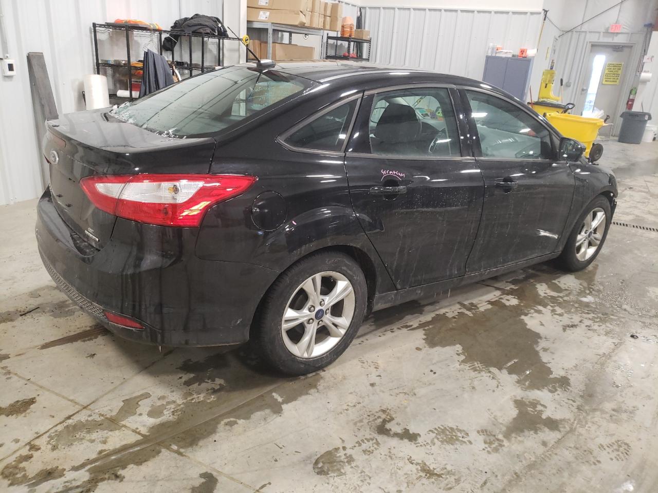 Photo 4 from auction – 2014 FORD FOCUS SE with VIN 1FADP3F27EL269342
