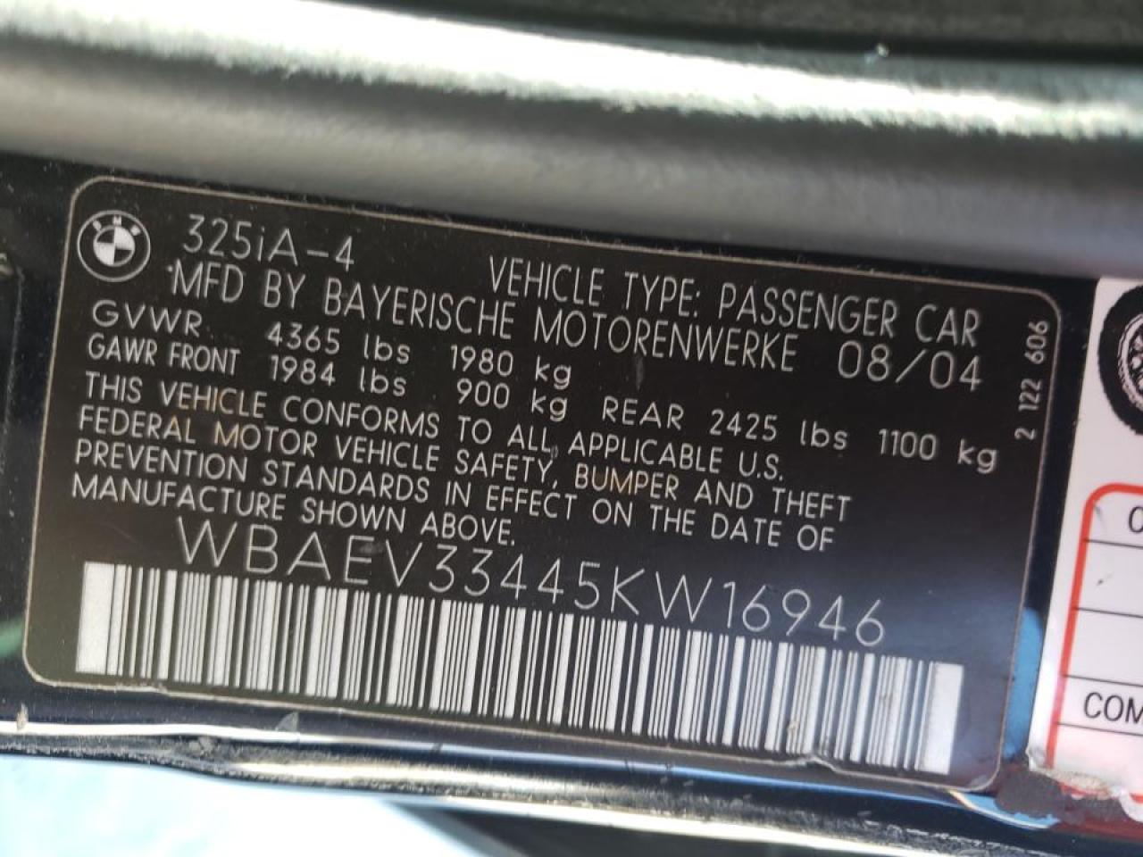 Photo 10 from auction – 2005 BMW 325 I with VIN WBAEV33445KW16946