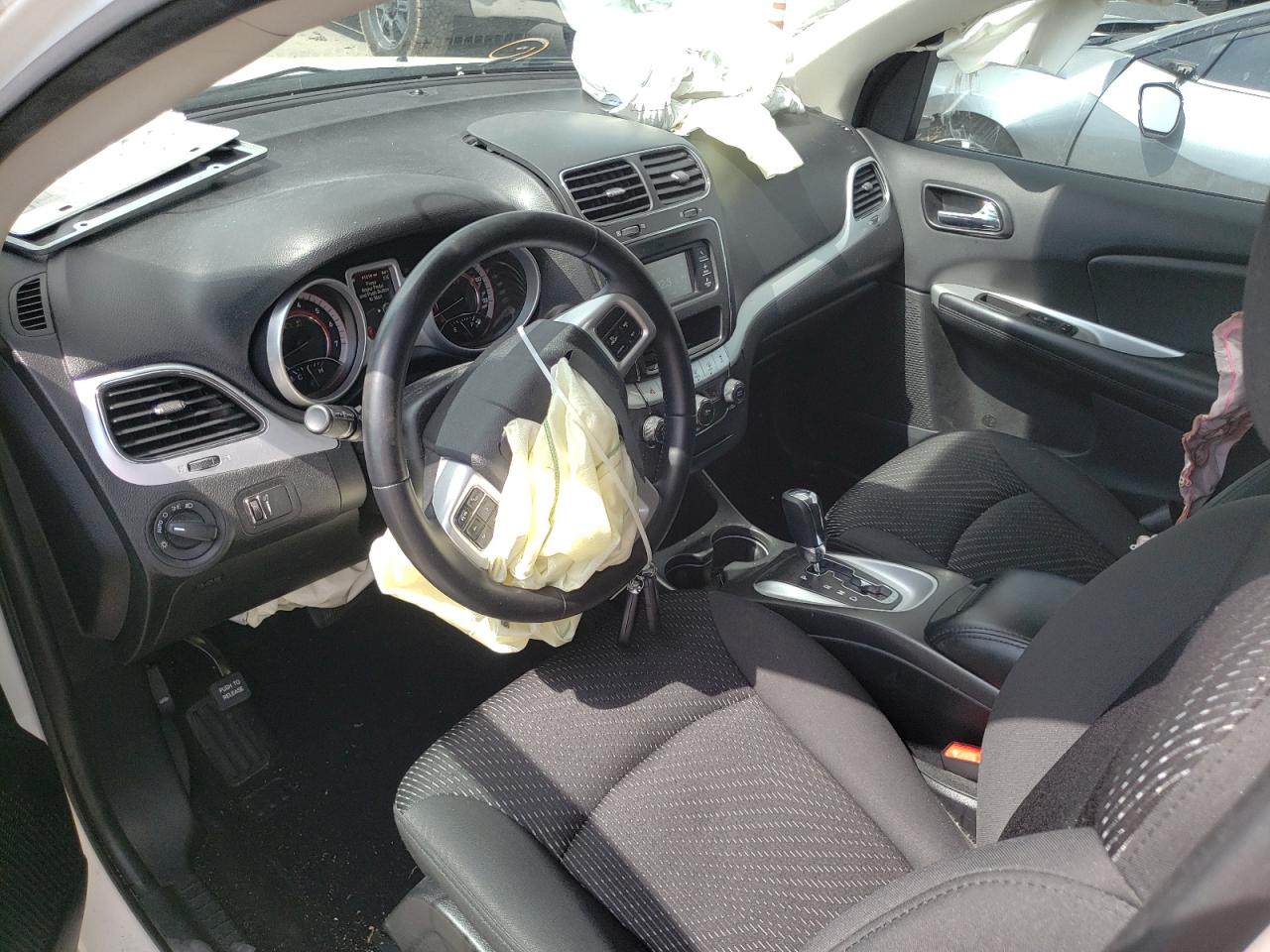 Photo 5 from auction – 2018 DODGE JOURNEY SE with VIN 3C4PDCAB3JT520010