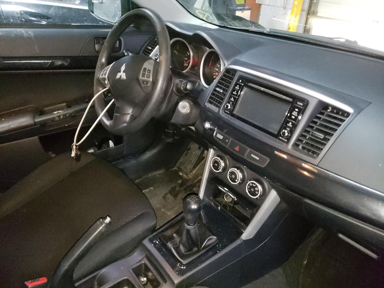 Photo 9 from auction – 2017 MITSUBISHI LANCER ES with VIN JA32U2FU0HU600328