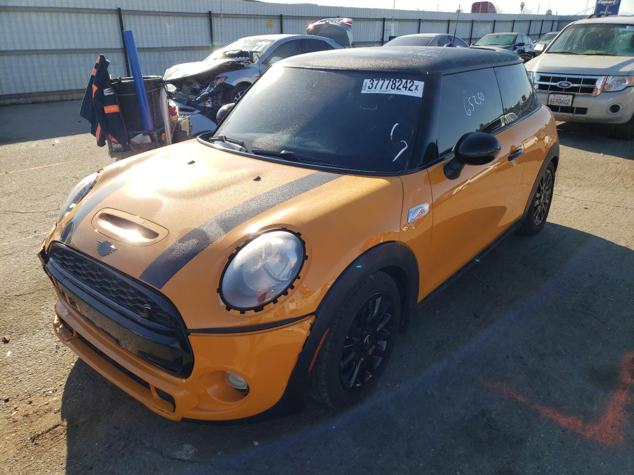 Photo 2 from auction – 2015 MINI COOPER S with VIN WMWXP7C55F2A60895