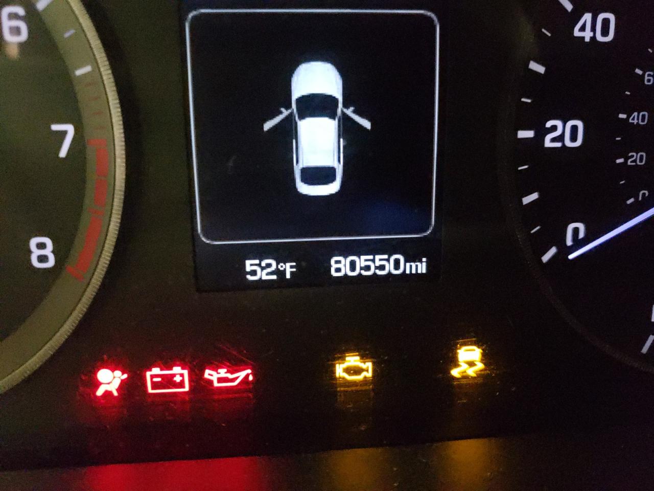 Photo 8 from auction – 2015 HYUNDAI SONATA SE with VIN 5NPE24AF3FH257675