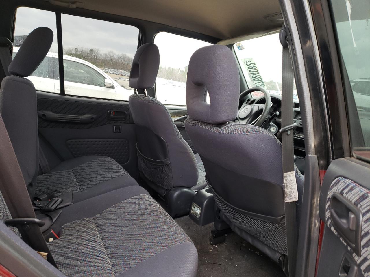 Photo 6 from auction – 1999 TOYOTA RAV4 with VIN JT3GP10V7X0035225