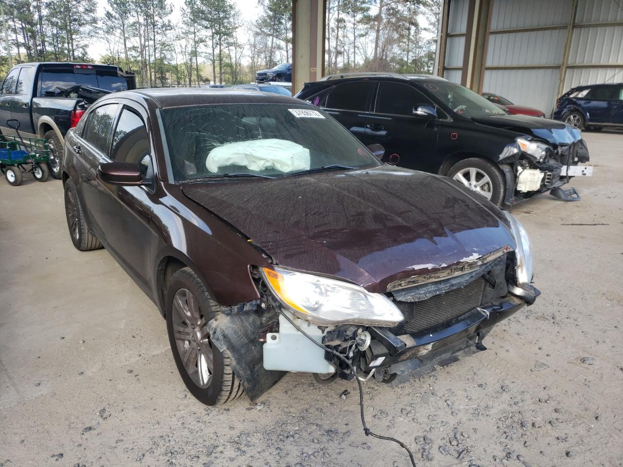 CHRYSLER 200 TOURIN 2013 with VIN 1C3CCBBB3DN696106 - Photo from auction