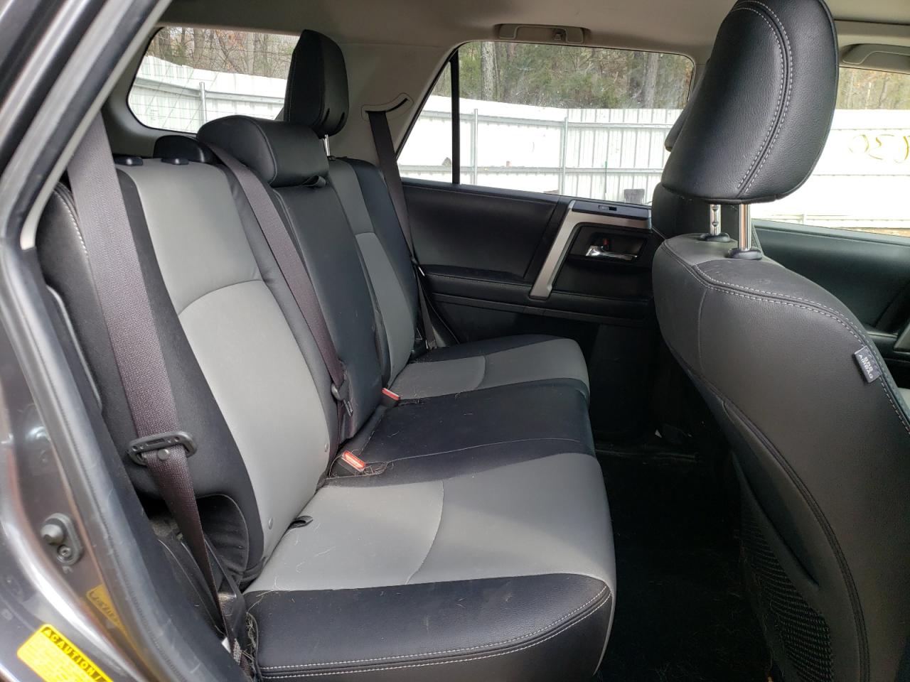 Photo 6 from auction – 2019 TOYOTA 4RUNNER SR with VIN JTEBU5JR2K5652238