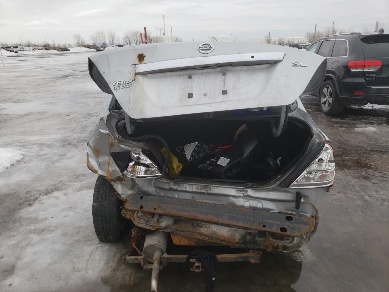 Photo 9 from auction – 2007 NISSAN VERSA S with VIN 3N1BC11E27L403428