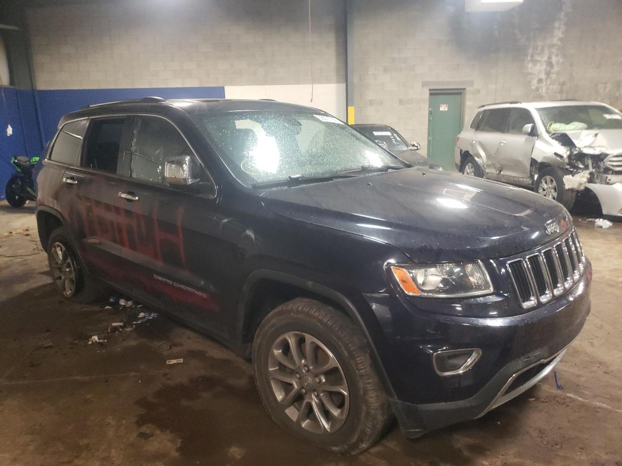 JEEP GRAND CHER 2015 with VIN 1C4RJFBG9FC877482 - Photo from auction