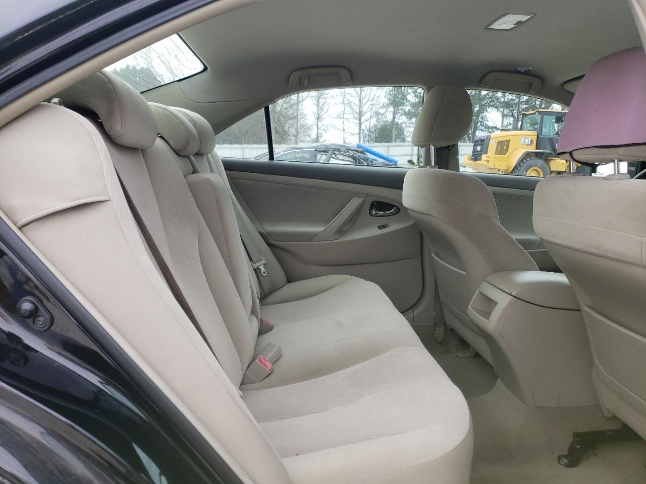 Photo 6 from auction – 2010 TOYOTA CAMRY with VIN 4T1BF3EK3AU546087