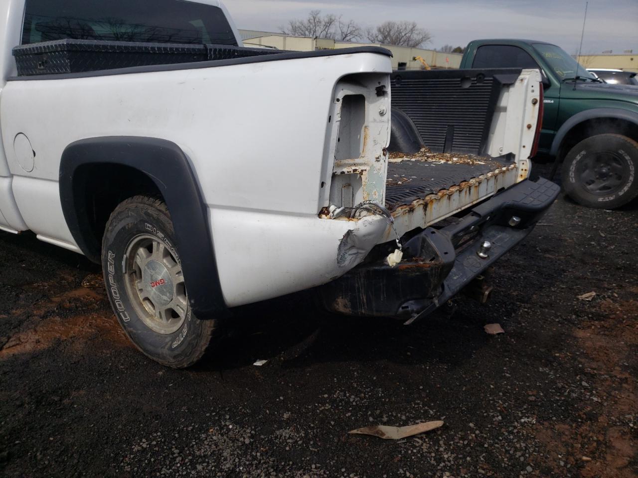 Photo 9 from auction – 2002 GMC NEW SIERRA with VIN 1GTEK14T82Z191661