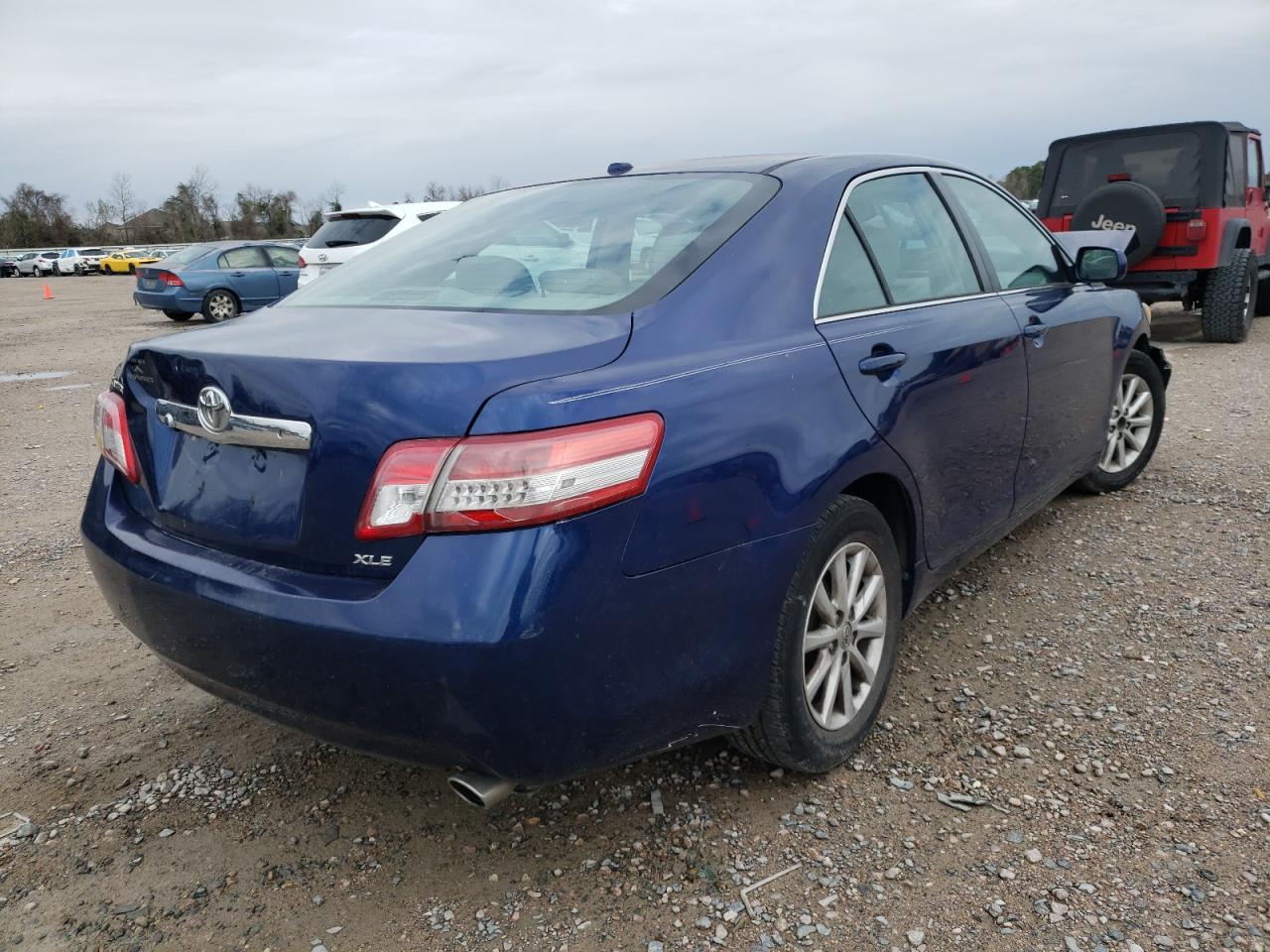 Photo 4 from auction – 2011 TOYOTA CAMRY BASE with VIN 4T1BF3EK3BU765486
