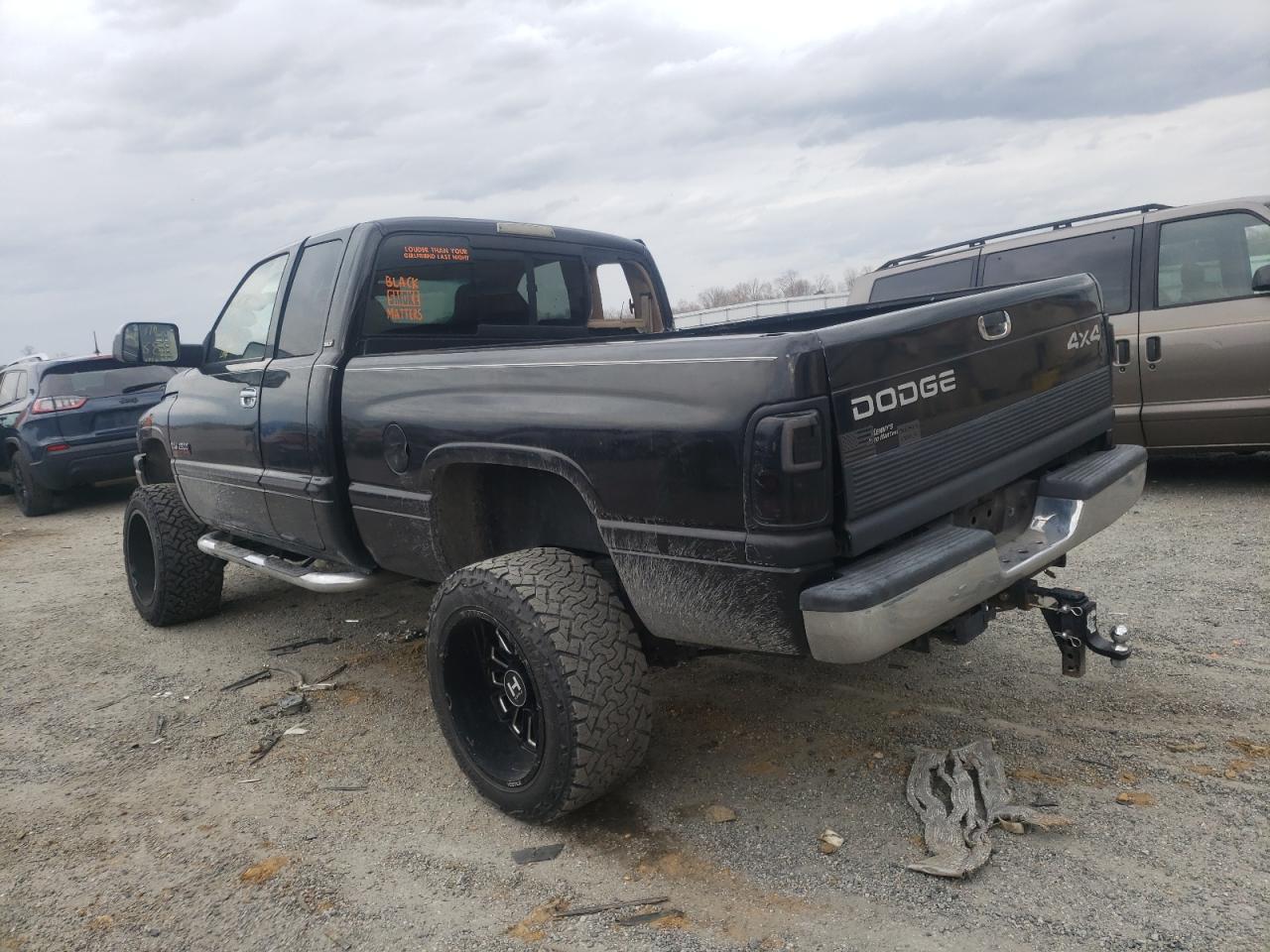 Photo 3 from auction – 2001 DODGE RAM 2500 with VIN 3B7KF23771G235911