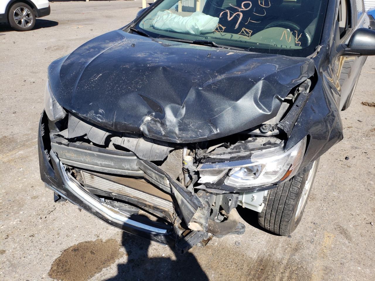 Photo 9 from auction – 2019 CHEVROLET SONIC LT with VIN 1G1JD5SB1K4110984