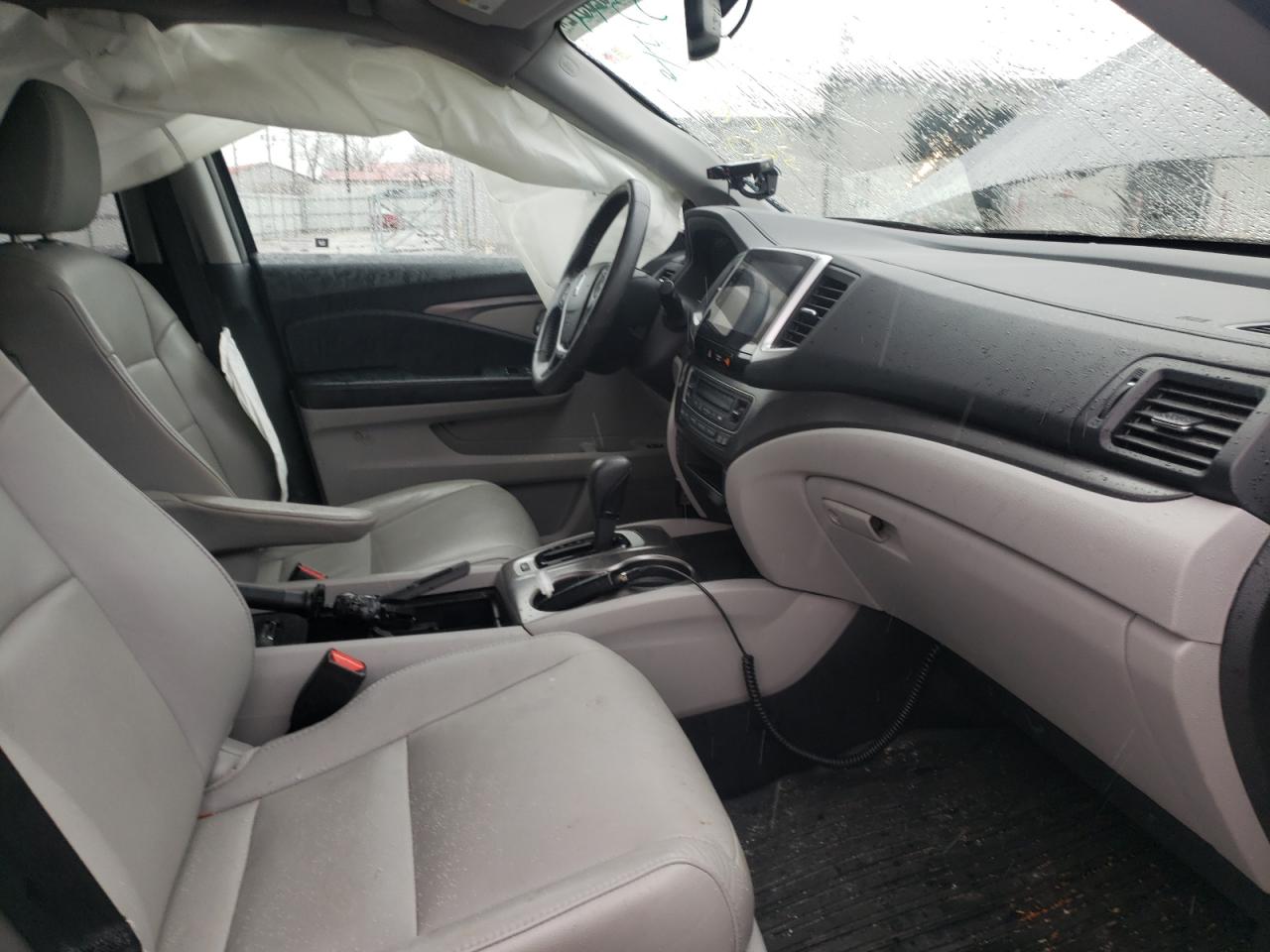 Photo 5 from auction – 2017 HONDA PILOT EXL with VIN 5FNYF6H5XHB025344