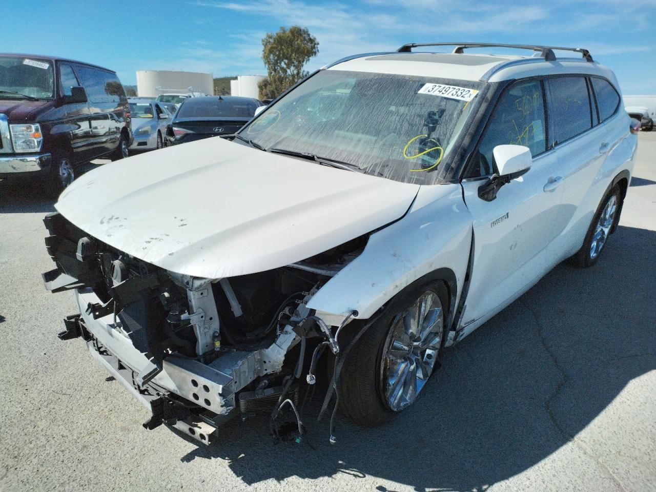 Photo 2 from auction – 2021 TOYOTA HIGHLANDER with VIN 5TDDBRCH8MS523190