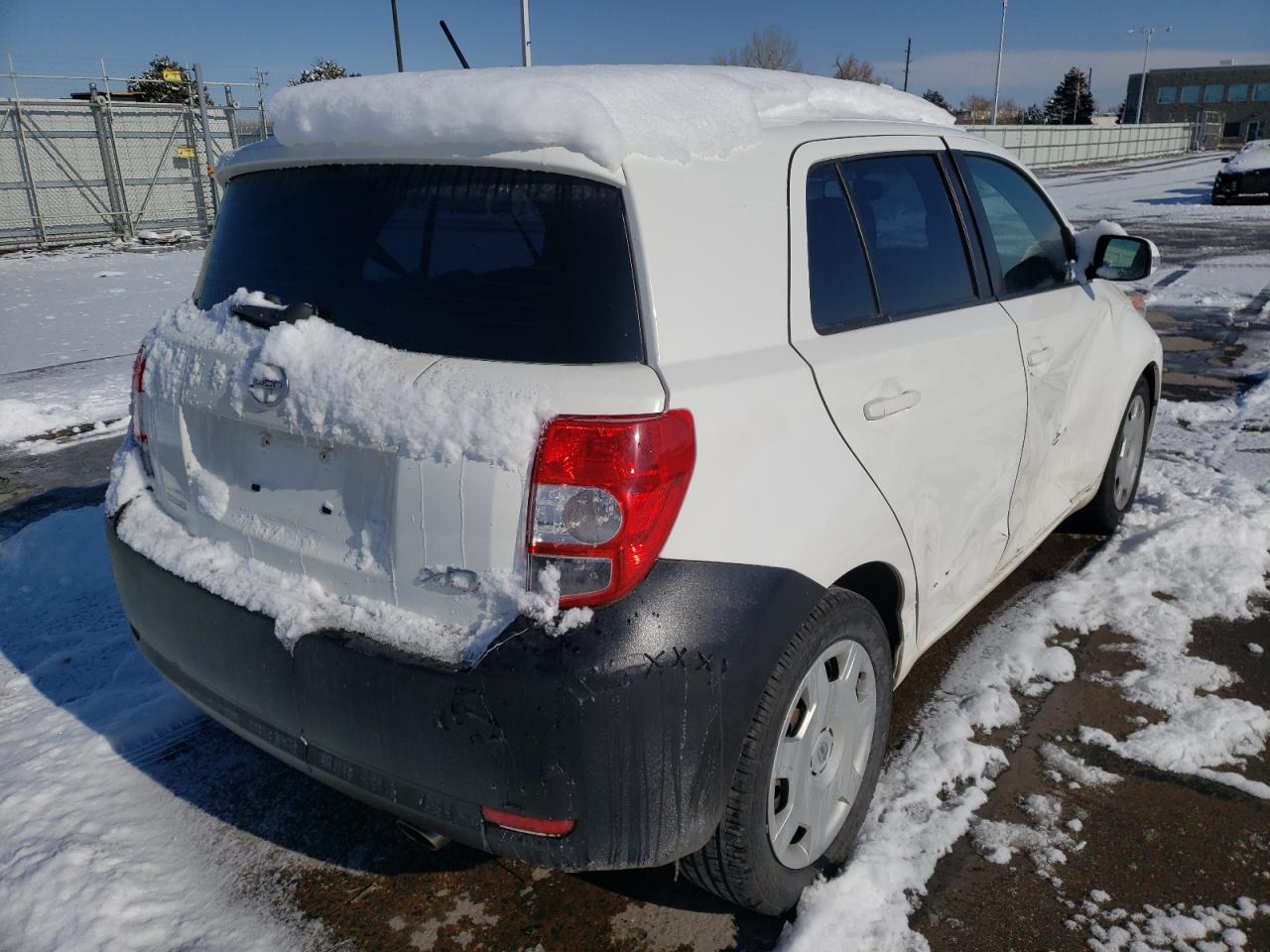 Photo 4 from auction – 2010 TOYOTA SCION XD with VIN JTKKU4B40A1001920