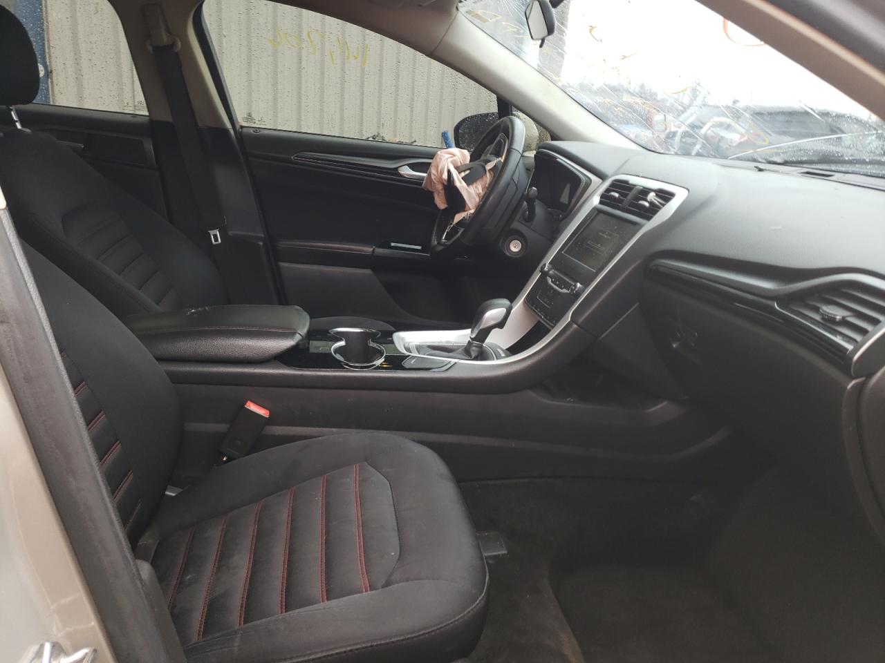 Photo 5 from auction – 2015 FORD FUSION SE with VIN 3FA6P0H72FR197727